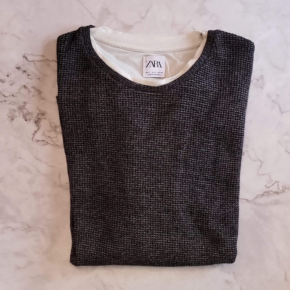 Mens Small black and white waffle sweater